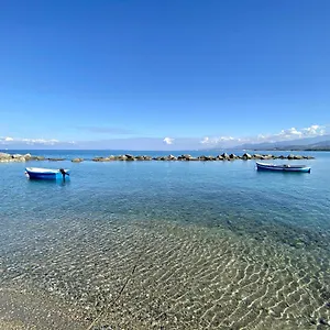 La Baia Del Rais , Falcone Italien